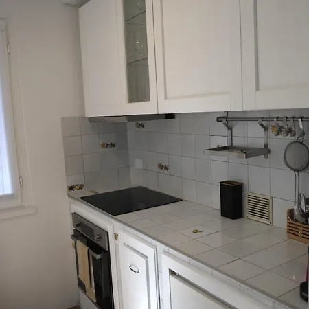 Center Town Apartament *